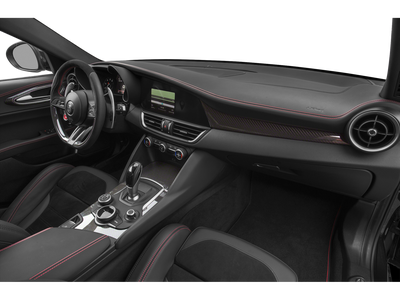 2022 Alfa Romeo Giulia Quadrifoglio