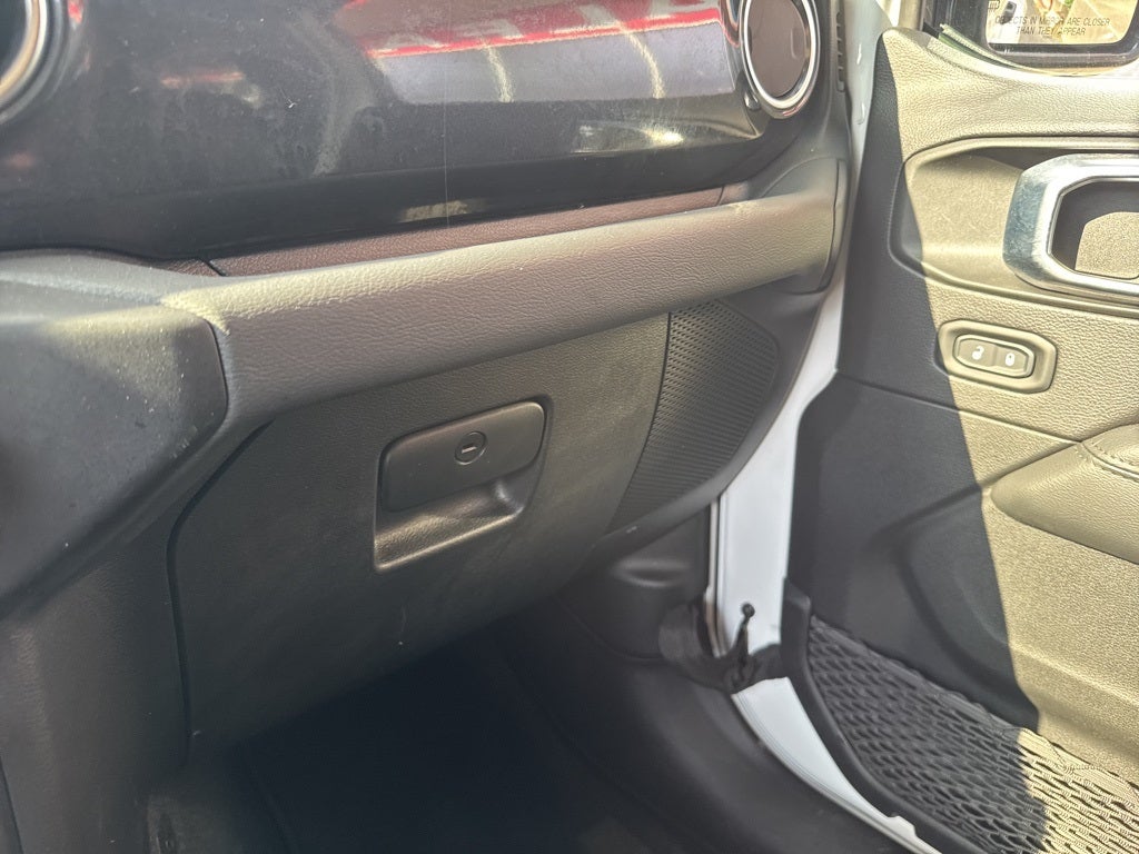 2023 Jeep Wrangler Altitude