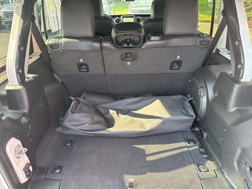 2023 Jeep Wrangler Altitude