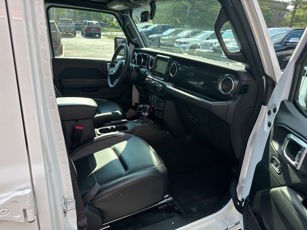 2023 Jeep Wrangler Altitude