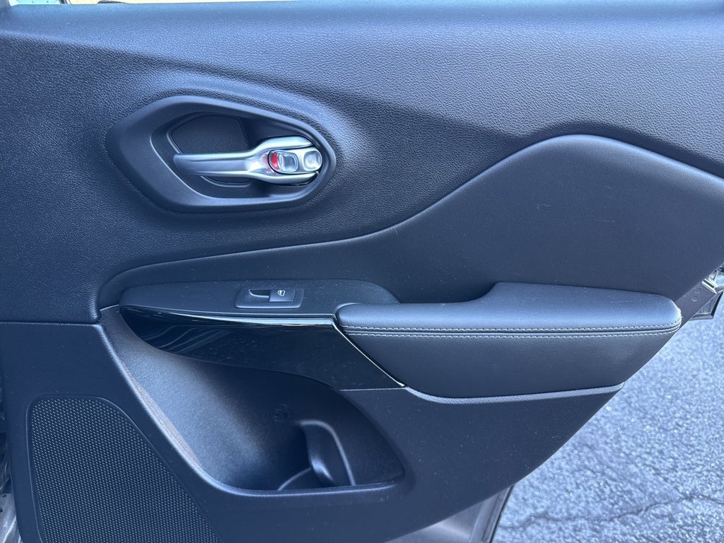 2023 Jeep Cherokee Altitude