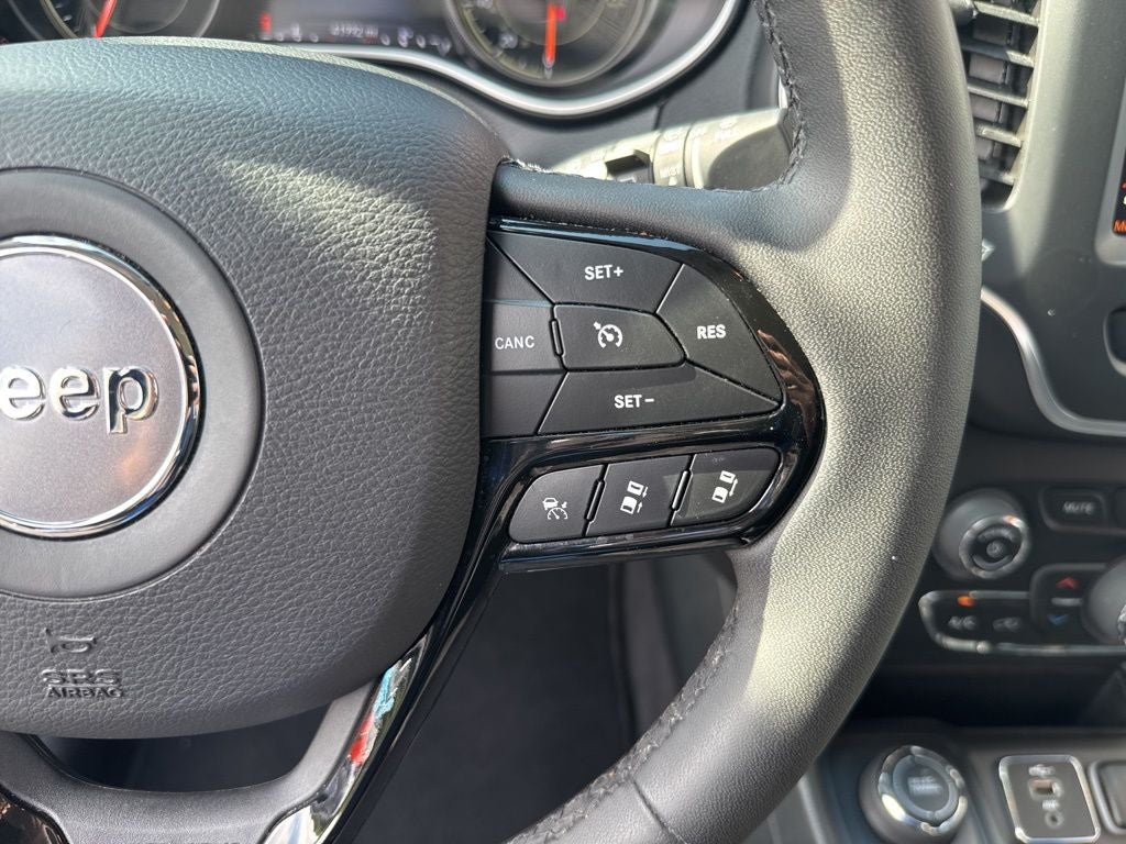 2023 Jeep Cherokee Altitude