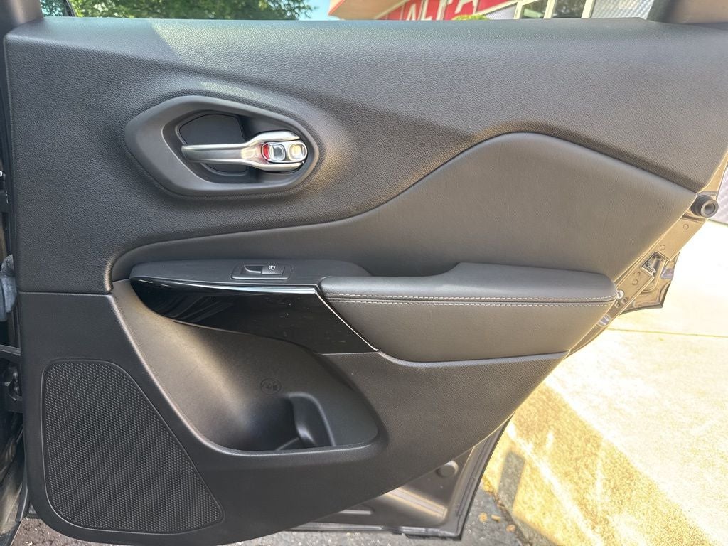 2023 Jeep Cherokee Altitude