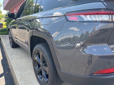2022 Jeep Grand Cherokee Altitude
