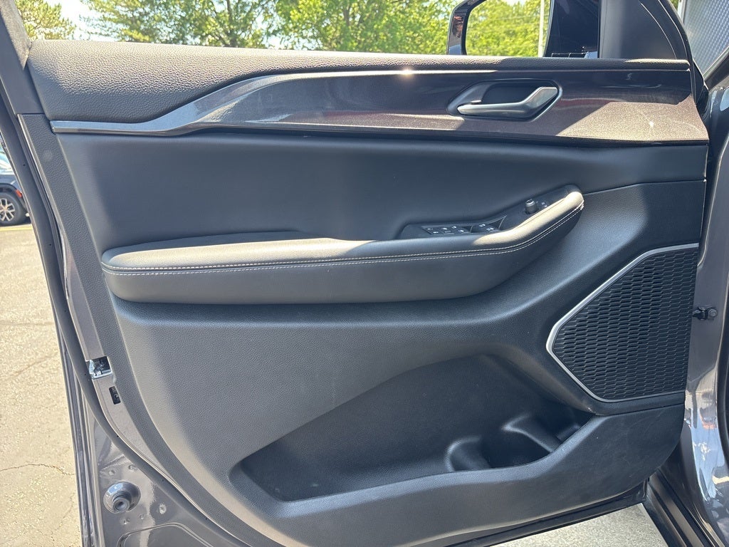 2022 Jeep Grand Cherokee Altitude