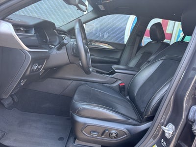 2022 Jeep Grand Cherokee Altitude