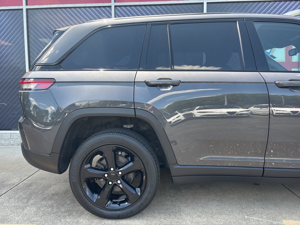 2022 Jeep Grand Cherokee Altitude