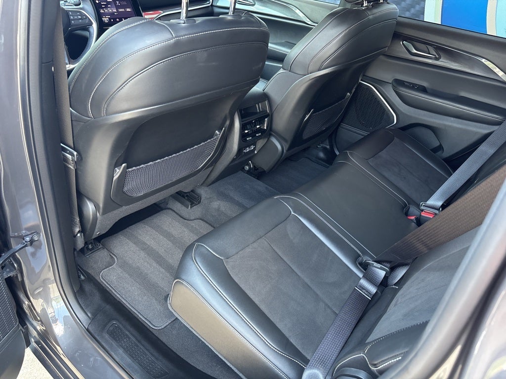 2022 Jeep Grand Cherokee Altitude