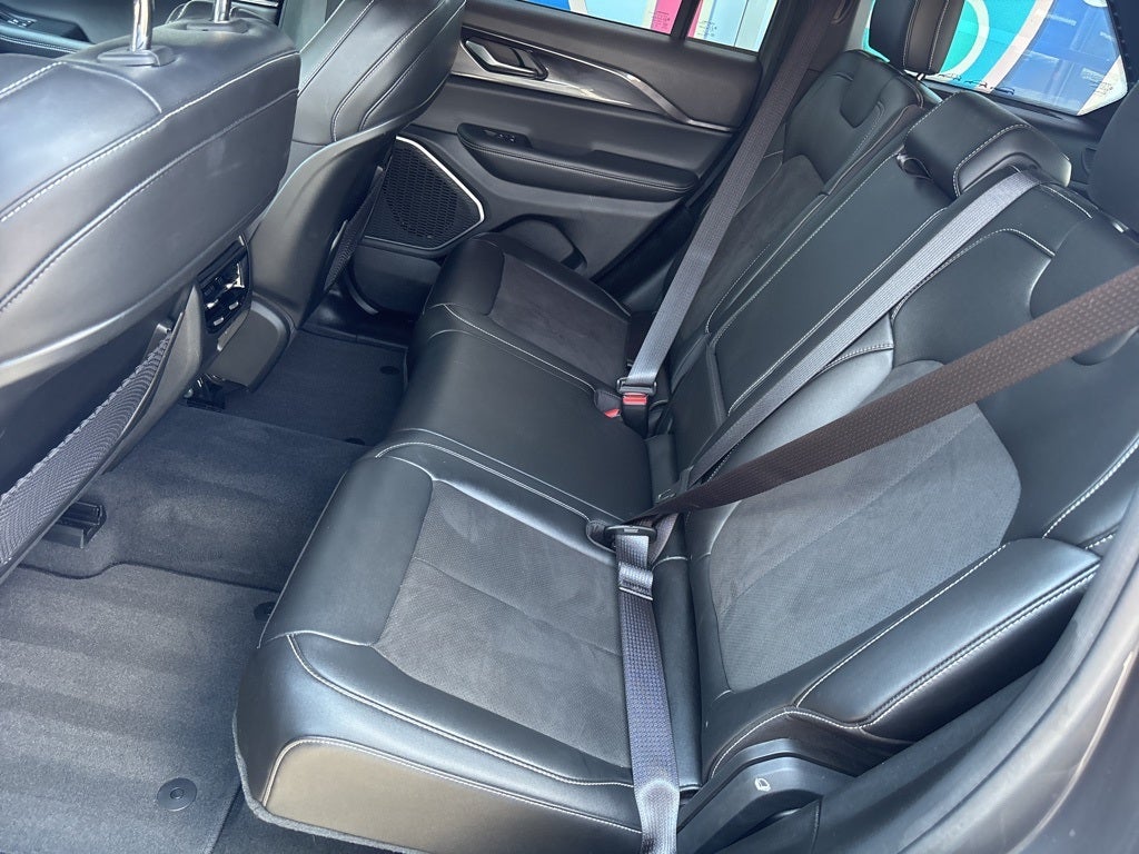 2022 Jeep Grand Cherokee Altitude