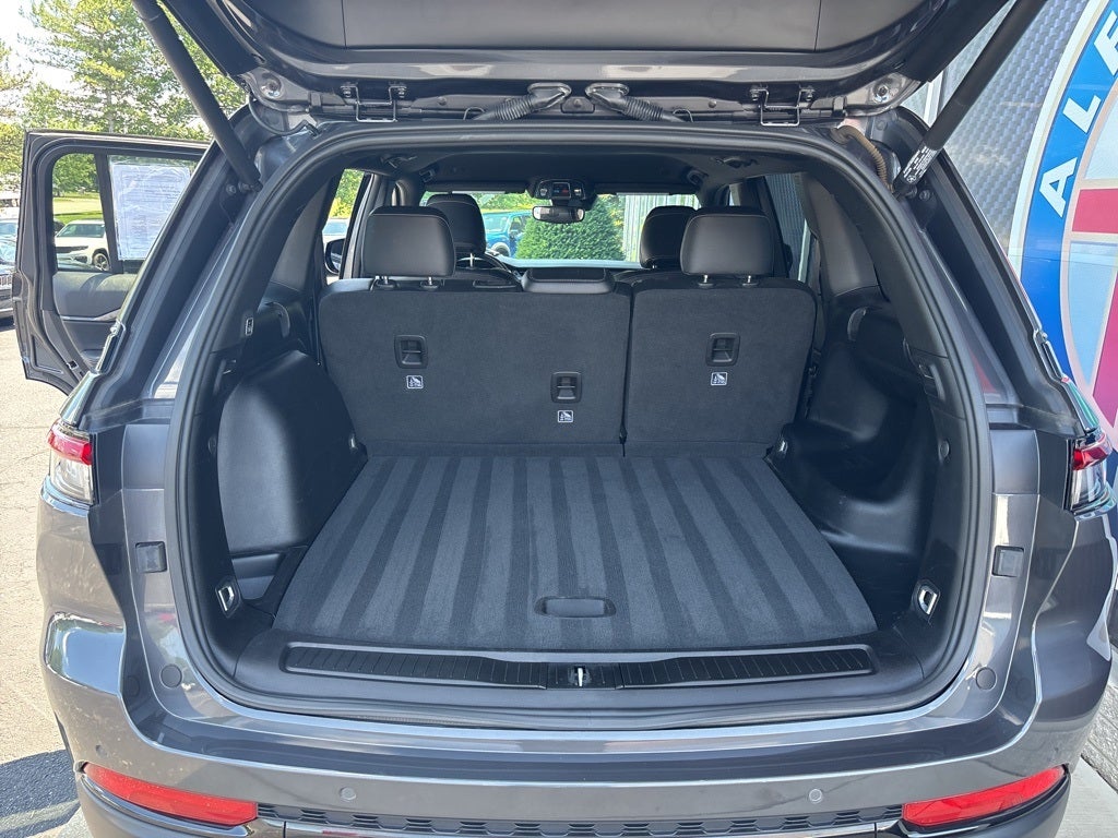 2022 Jeep Grand Cherokee Altitude