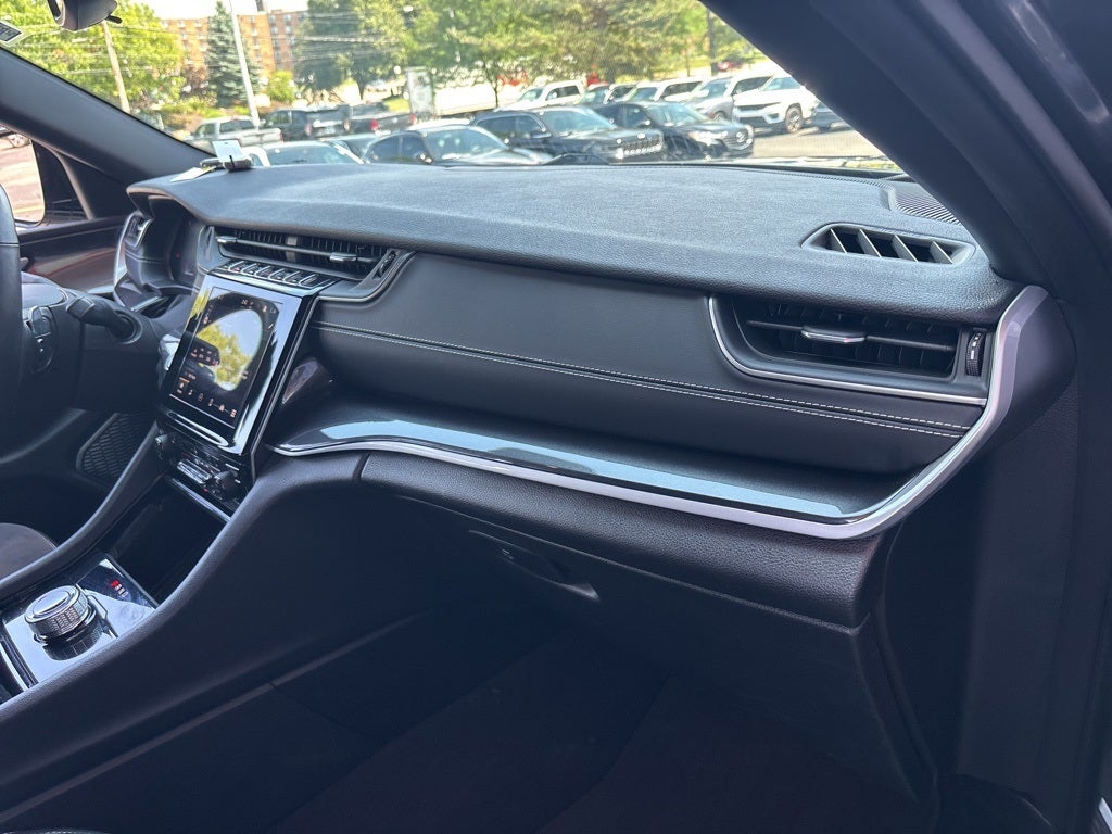 2022 Jeep Grand Cherokee Altitude