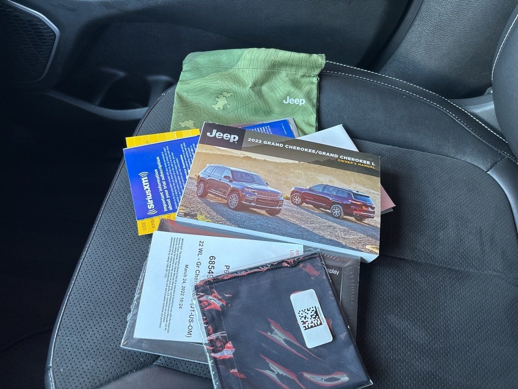 2022 Jeep Grand Cherokee Altitude