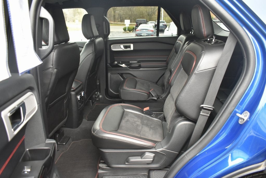 2022 Ford Explorer ST-Line