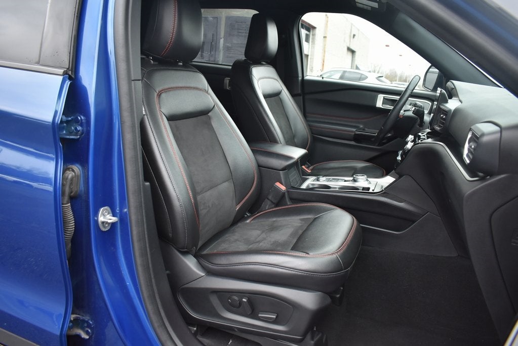 2022 Ford Explorer ST-Line