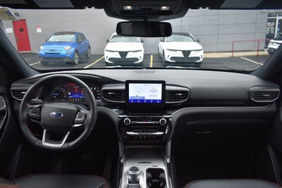 2022 Ford Explorer ST-Line