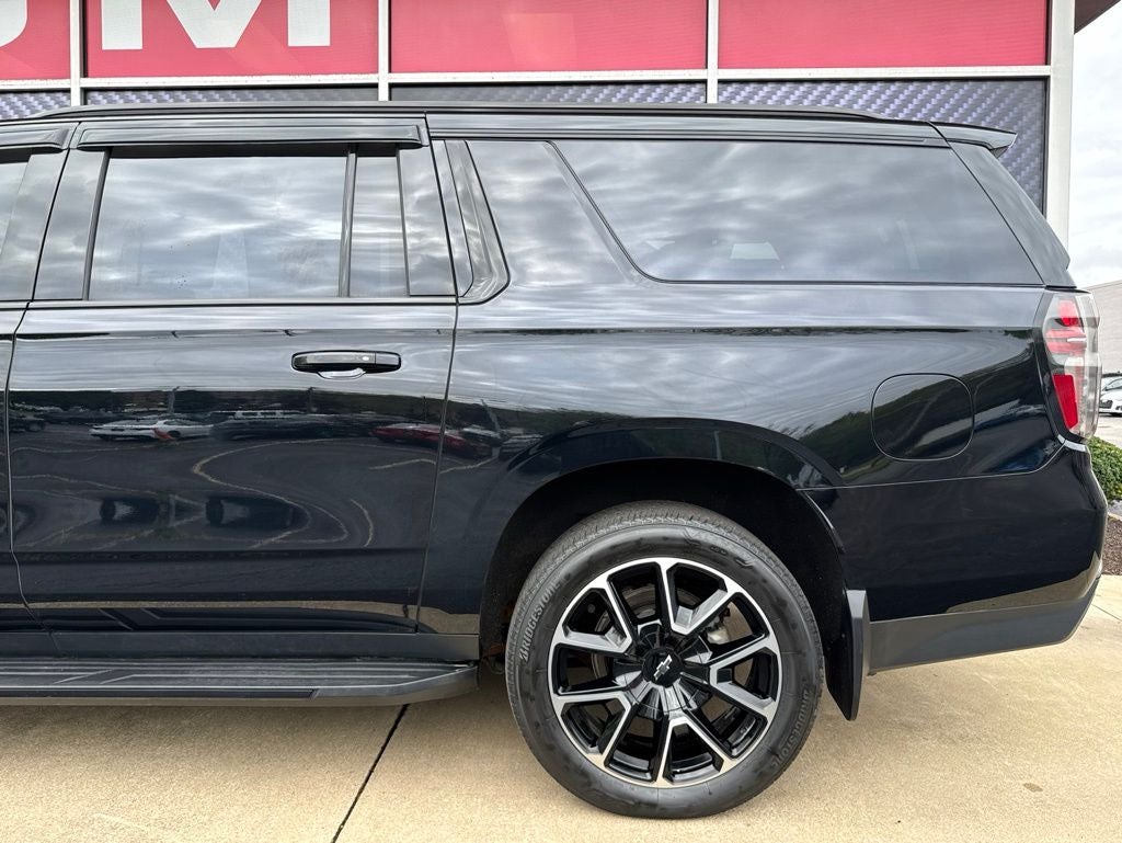 2024 Chevrolet Suburban RST
