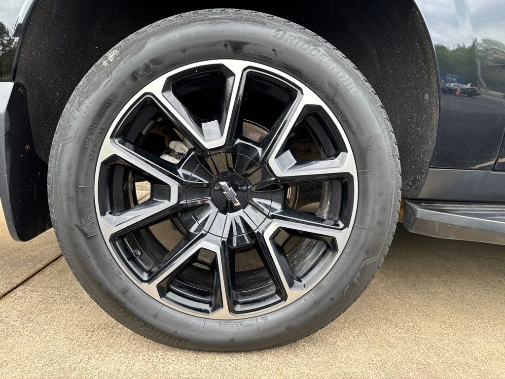 2024 Chevrolet Suburban RST
