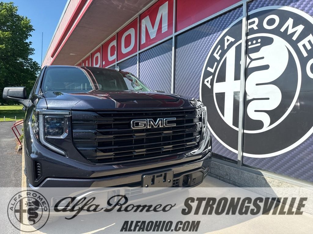 2023 GMC Sierra Elevation 4WD Crew Cab Short Box's photo