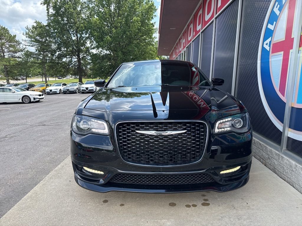2018 Chrysler 300 S