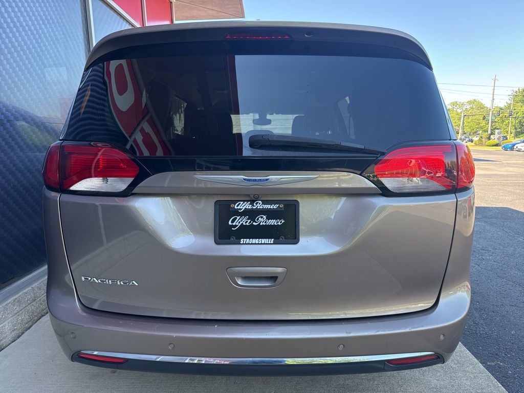 2017 Chrysler Pacifica Touring L