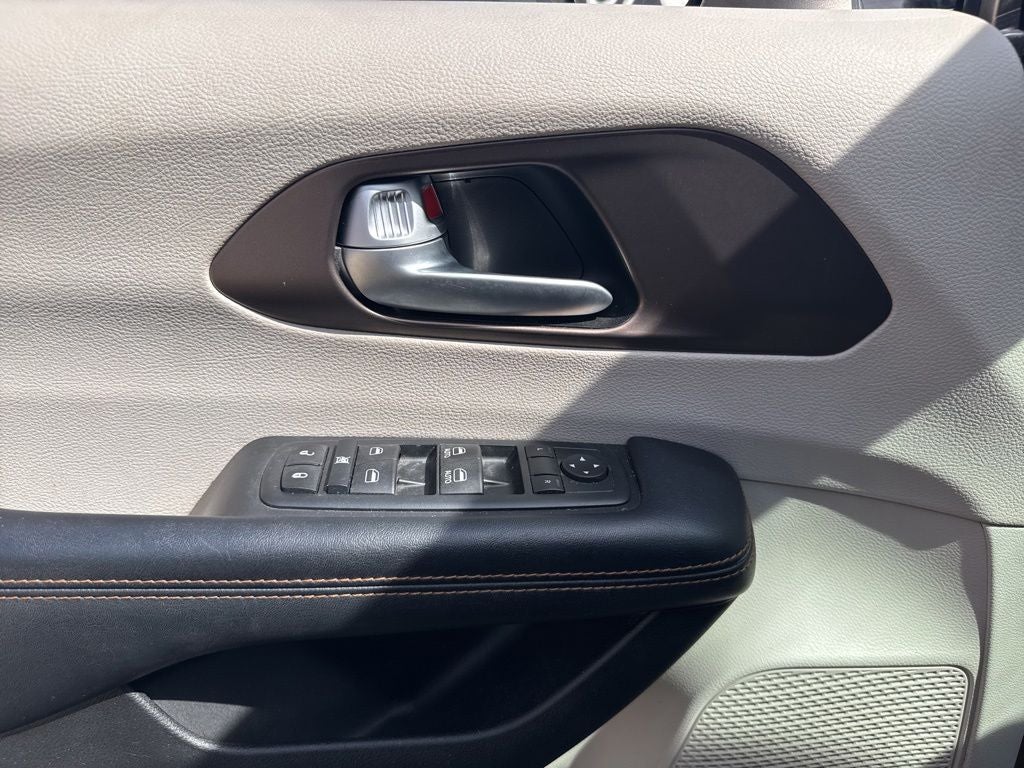 2017 Chrysler Pacifica Touring L