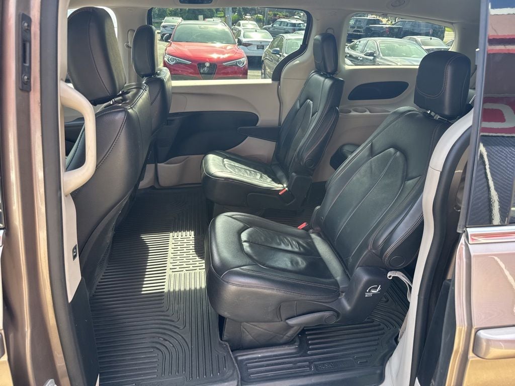 2017 Chrysler Pacifica Touring L