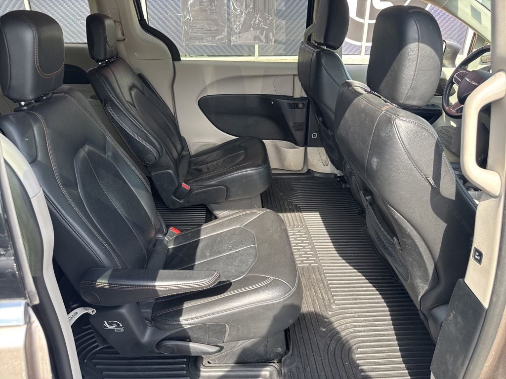 2017 Chrysler Pacifica Touring L