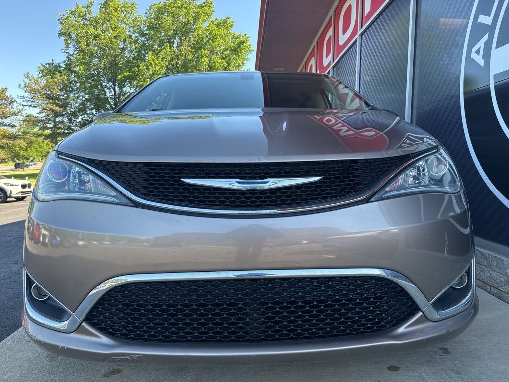 2017 Chrysler Pacifica Touring L