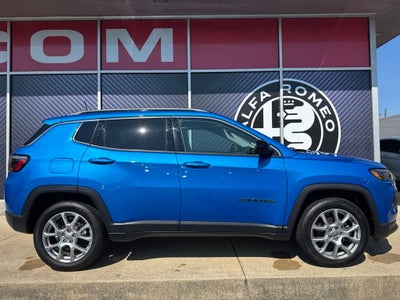 2022 Jeep Compass Latitude Lux