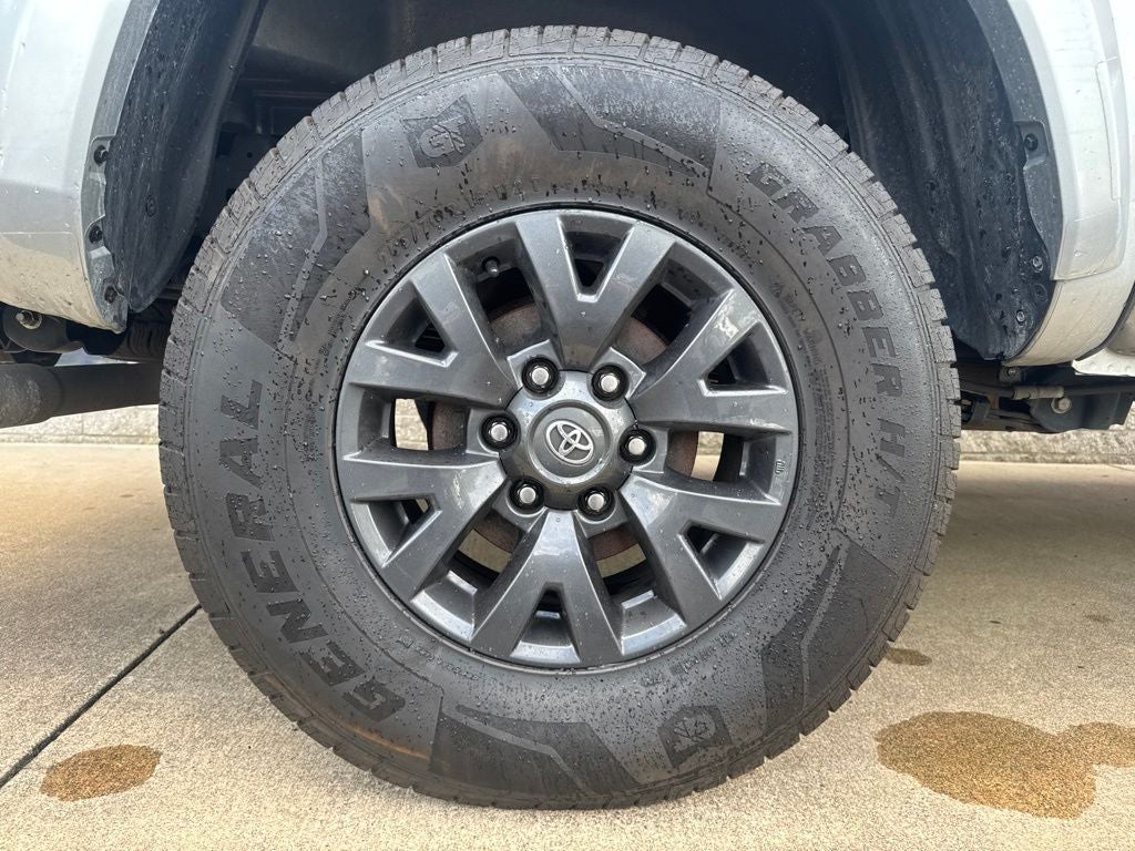 2023 Toyota Tacoma SR5 V6