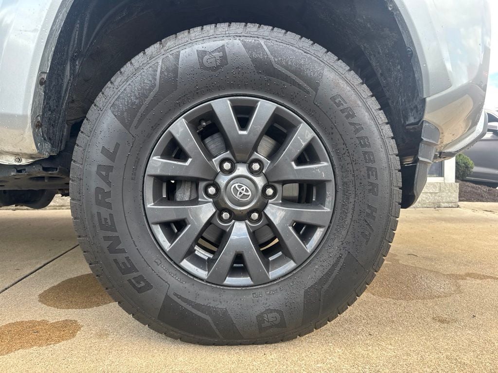 2023 Toyota Tacoma SR5 V6