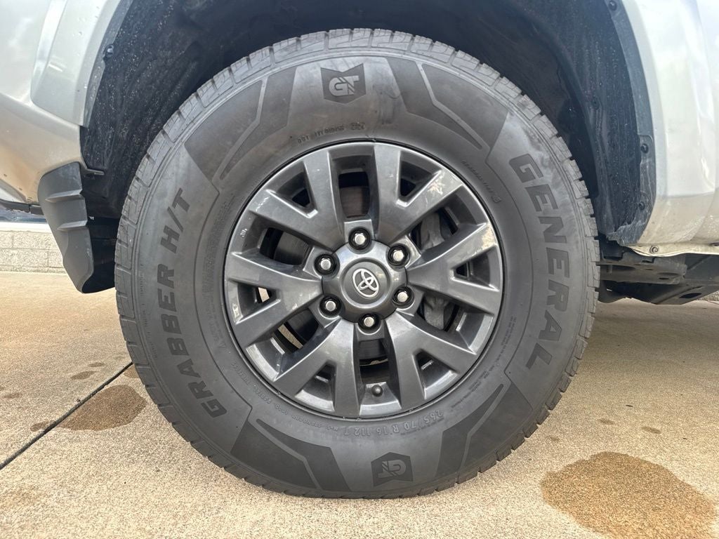 2023 Toyota Tacoma SR5 V6