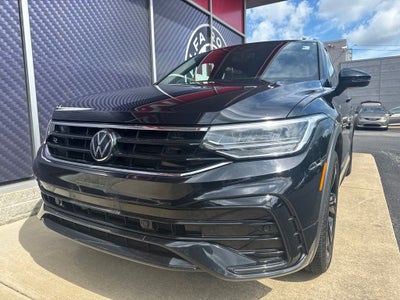 2024 Volkswagen Tiguan 2.0T SE R-Line Black