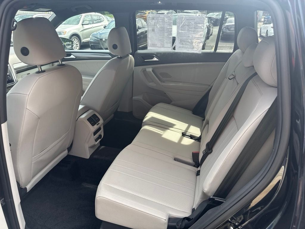 2024 Volkswagen Tiguan 2.0T SE R-Line Black