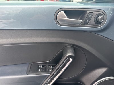 2016 Volkswagen Beetle 1.8T Denim