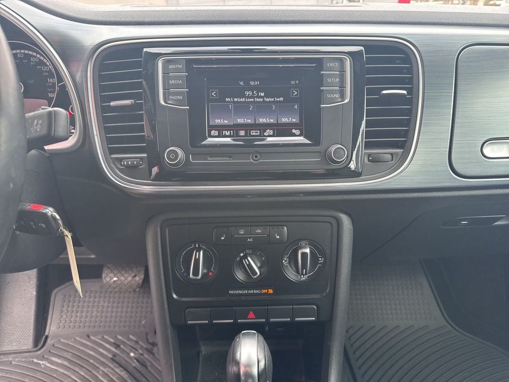 2016 Volkswagen Beetle 1.8T Denim