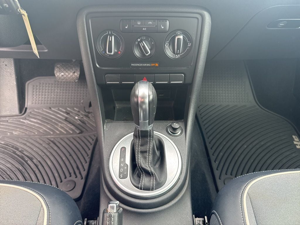 2016 Volkswagen Beetle 1.8T Denim