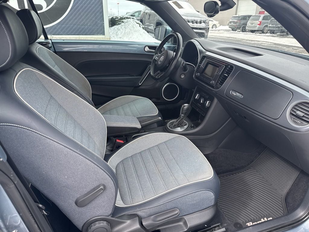 2016 Volkswagen Beetle 1.8T Denim