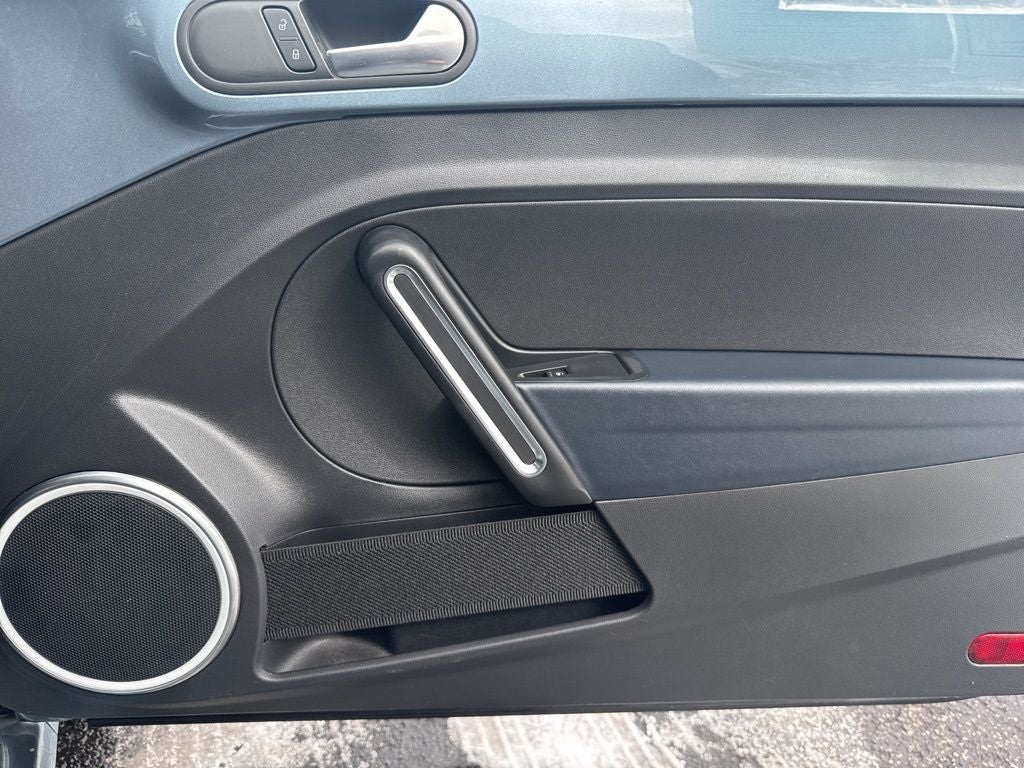 2016 Volkswagen Beetle 1.8T Denim