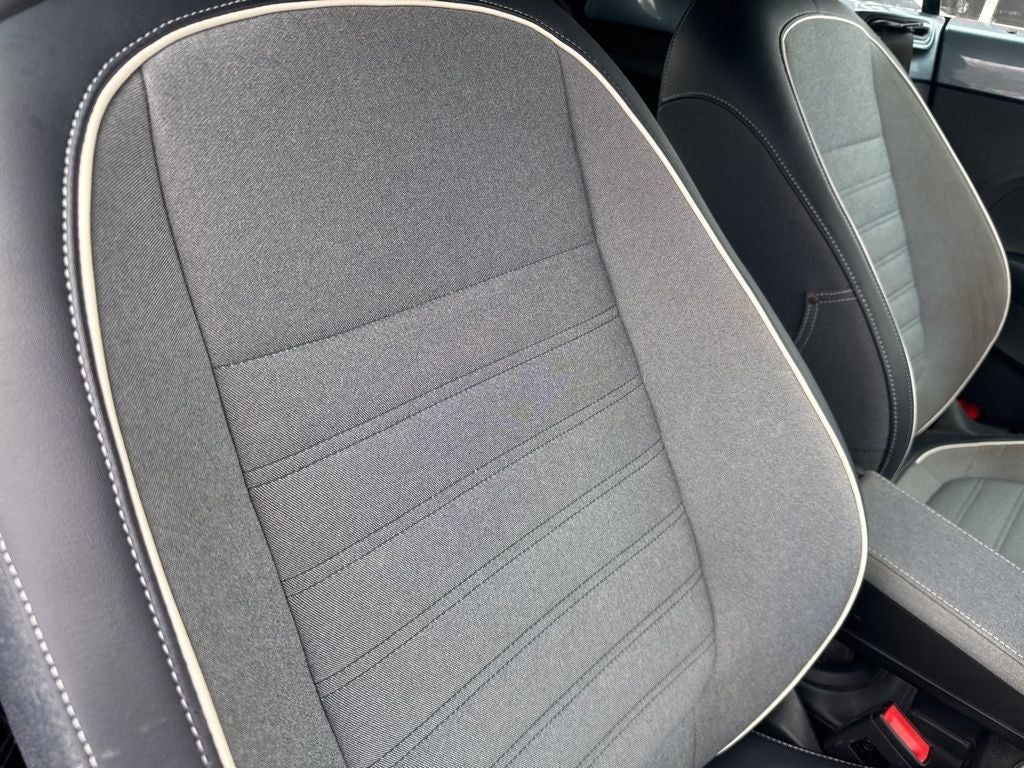 2016 Volkswagen Beetle 1.8T Denim