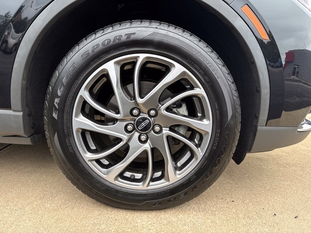 2022 Lincoln Corsair Standard