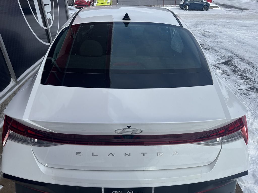 2024 Hyundai Elantra SEL