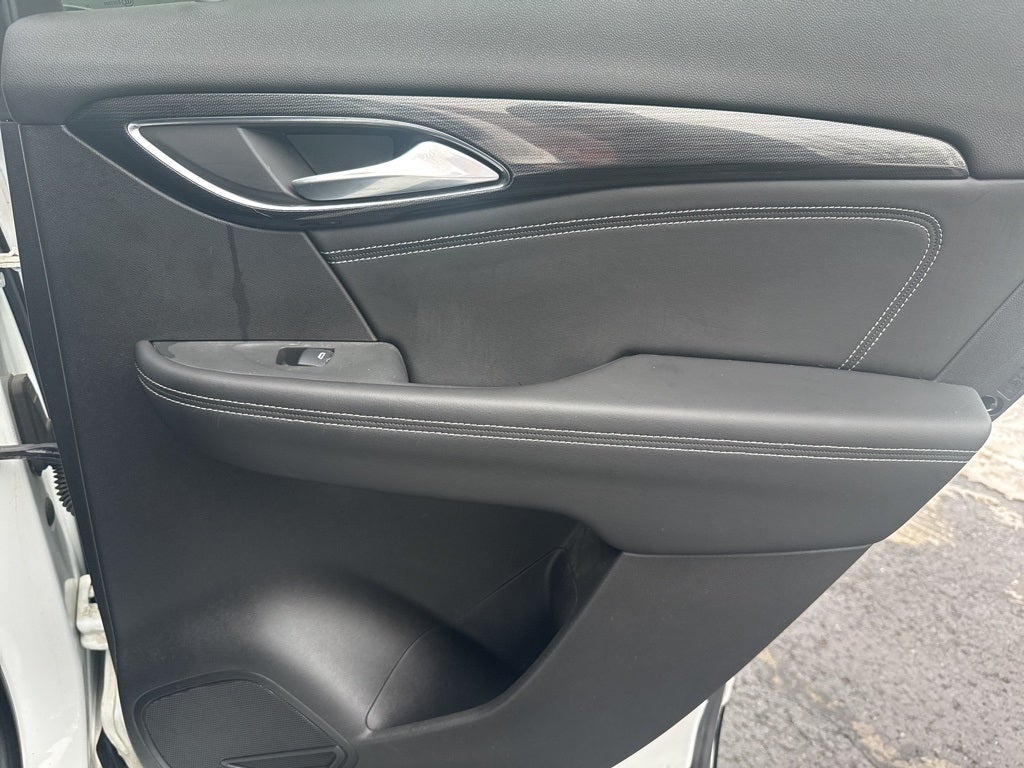 2021 Buick Envision Essence AWD