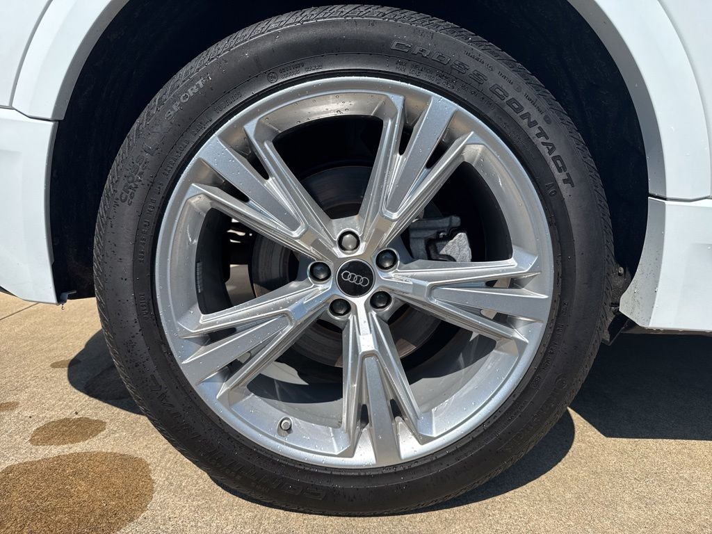 2023 Audi Q8 55 Premium quattro