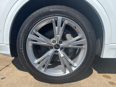 2023 Audi Q8 55 Premium quattro