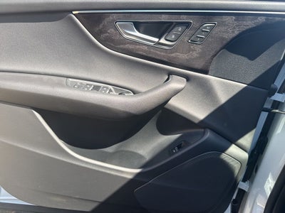 2023 Audi Q8 55 Premium quattro