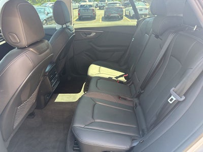2023 Audi Q8 55 Premium quattro