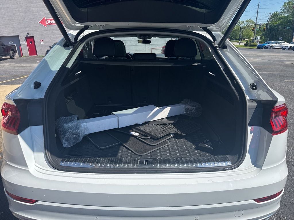 2023 Audi Q8 55 Premium quattro