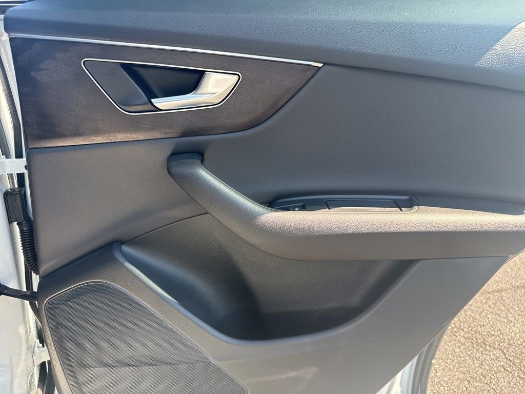 2023 Audi Q8 55 Premium quattro