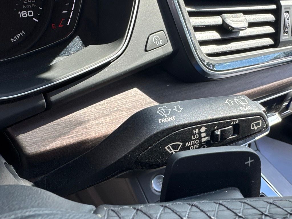 2023 Audi Q5 45 S line Premium quattro